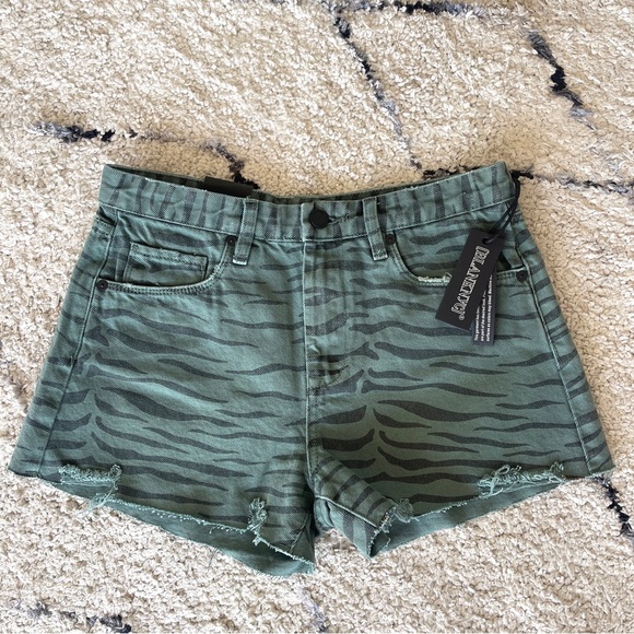 NWT Blank NYC The Barrow Shorts - Size 27 - Picture 2 of 3